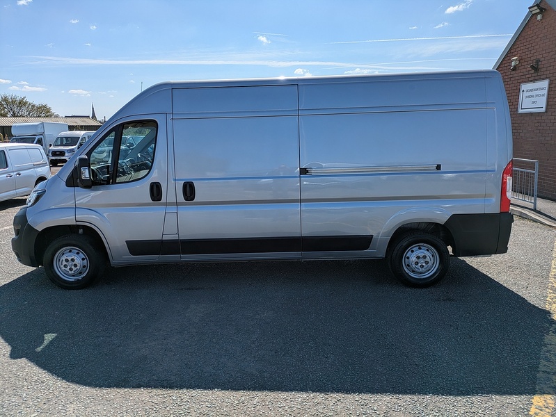 Peugeot 2.2 BlueHDi 335 Professional Panel Van 5dr Diesel Manual L3 H2 Euro 6 (s/s) (140 ps)
