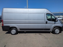 2.2 BlueHDi 335 Professional Panel Van 5dr Diesel Manual L3 H2 Euro 6 (s/s) (140 ps)