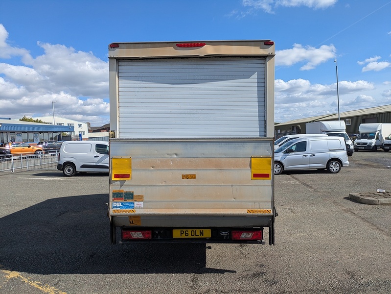 Ford 2.2 TDCi 350 Chassis Cab 2dr Diesel Manual RWD L4 H1 Euro 5 (DRW) (125 ps)