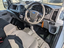 2.2 TDCi 350 Chassis Cab 2dr Diesel Manual RWD L4 H1 Euro 5 (DRW) (125 ps)