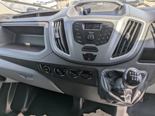 2.2 TDCi 350 Chassis Cab 2dr Diesel Manual RWD L4 H1 Euro 5 (DRW) (125 ps)