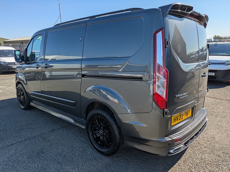 Ford 2.0 300 EcoBlue Limited Panel Van 5dr Diesel Auto L1 H1 Euro 6 (s/s) (130 ps)