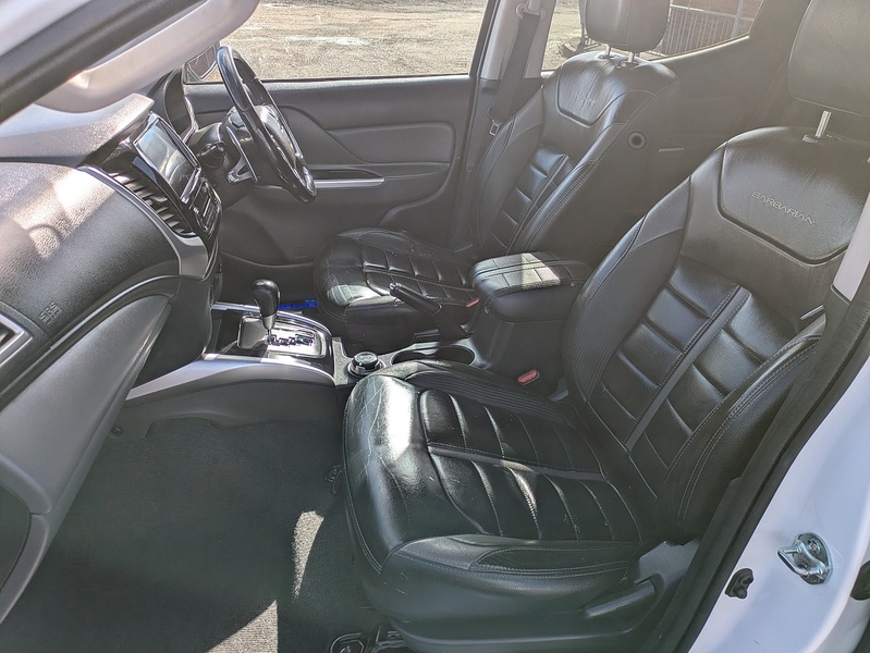 Mitsubishi 2.4 DI-D DC Barbarian Pickup Double Cab 4dr Diesel Auto 4WD Euro 6 (178 ps)