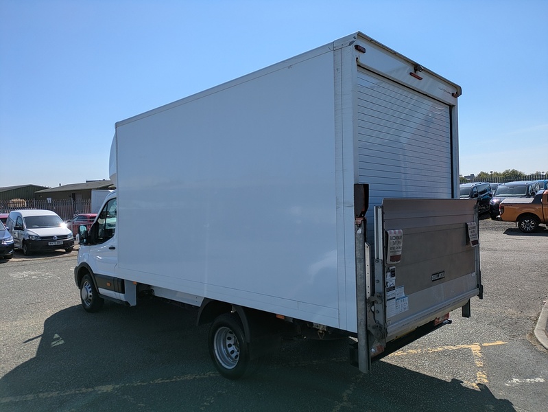 Ford 2.0 350 EcoBlue HD Leader Chassis Cab 2dr Diesel Manual RWD L4 Euro 6 (s/s) (DRW) (130 ps)