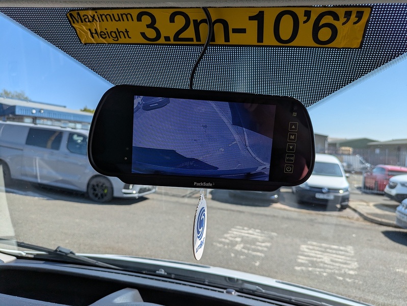 Ford 2.0 350 EcoBlue HD Leader Chassis Cab 2dr Diesel Manual RWD L4 Euro 6 (s/s) (DRW) (130 ps)