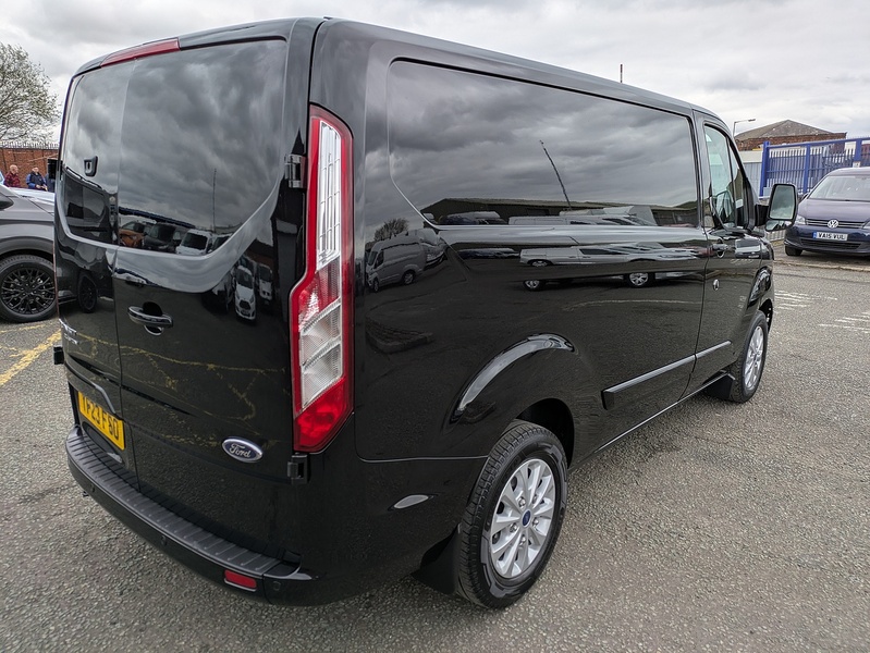 Ford 2.0 300 EcoBlue Limited Panel Van 5dr Diesel Manual L1 H1 Euro 6 (s/s) (130 ps)