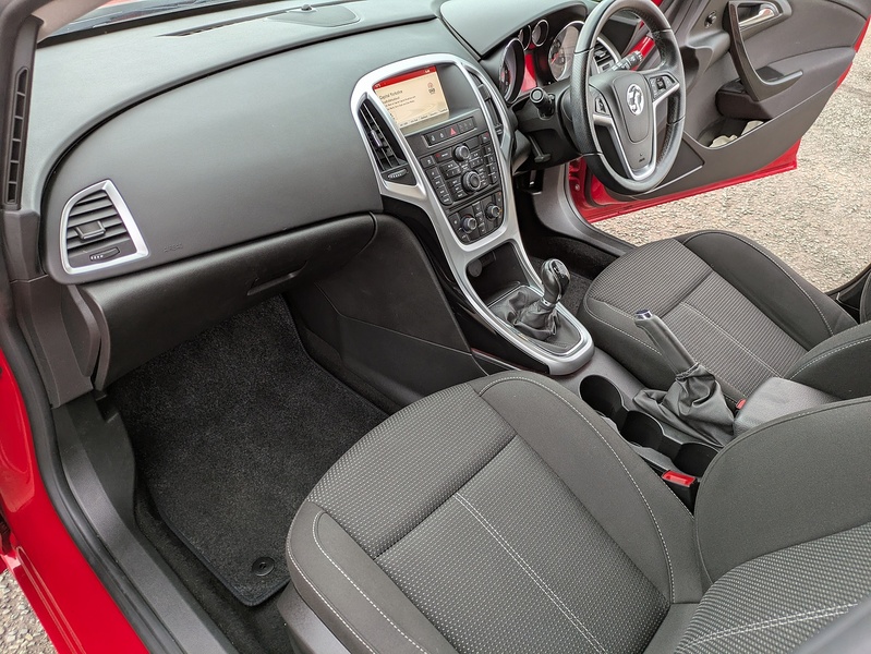 Vauxhall 2.0 CDTi ecoFLEX SRi Hatchback 5dr Diesel Manual Euro 5 (s/s) (165 ps)