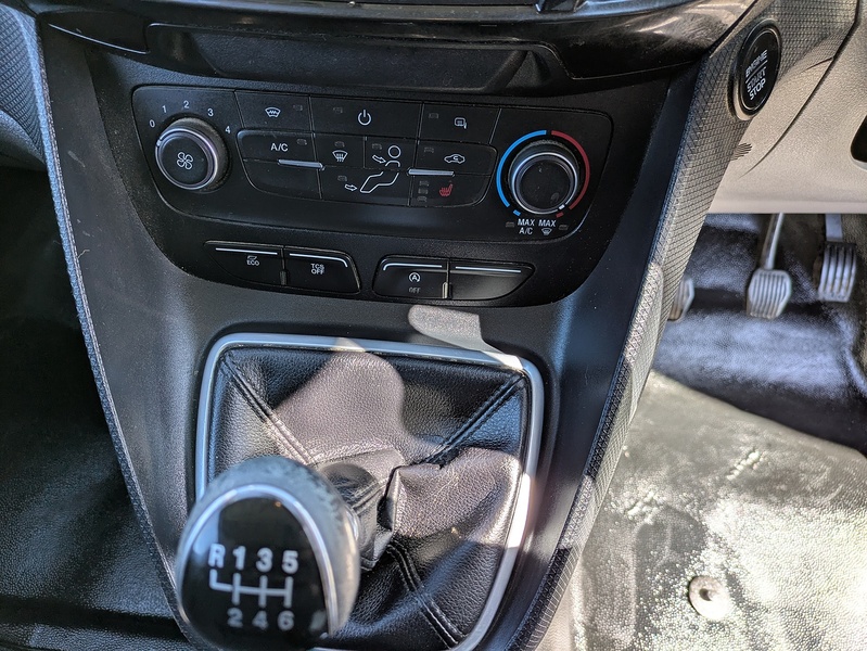 Ford 1.5 240 EcoBlue Limited Panel Van 5dr Diesel Manual L2 Euro 6 (s/s) (120 ps)