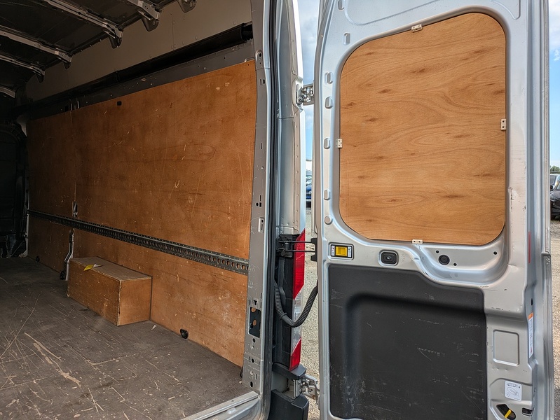 Ford 2.0 350 EcoBlue Trend Panel Van 5dr Diesel Manual RWD L4 H3 Euro 6 (s/s) (130 ps)
