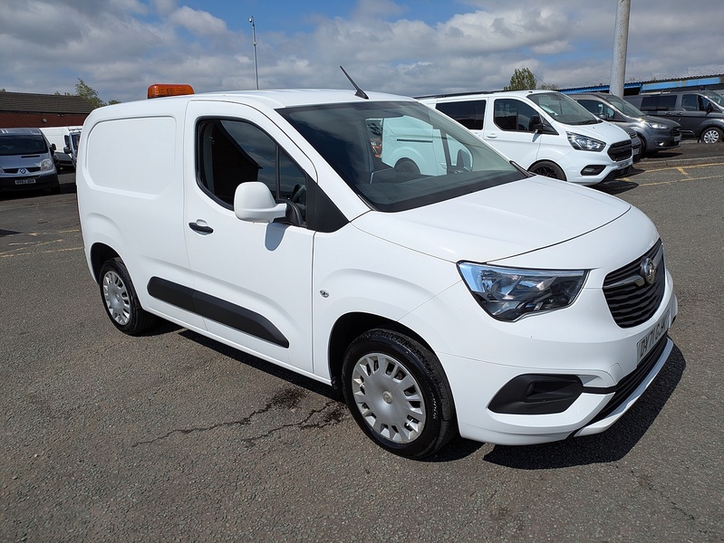 Vauxhall 1.5 Turbo D 2300 Sportive Panel Van 4dr Diesel Manual L1 H1 Euro 6 (100 ps)