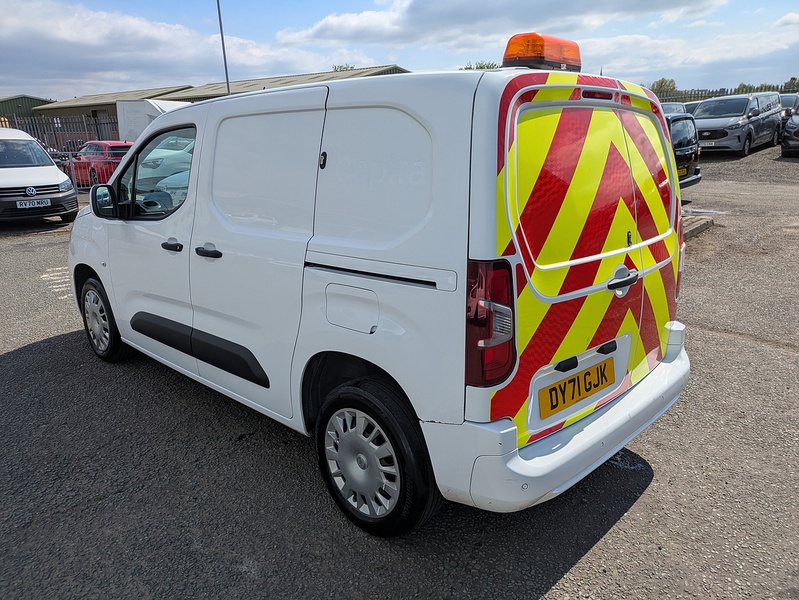 Vauxhall 1.5 Turbo D 2300 Sportive Panel Van 4dr Diesel Manual L1 H1 Euro 6 (100 ps)