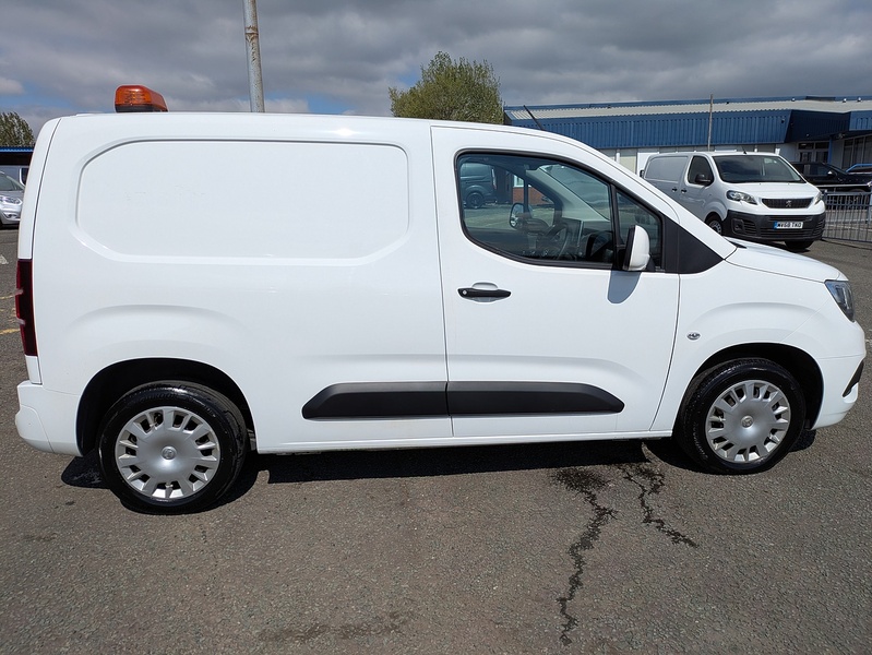 Vauxhall 1.5 Turbo D 2300 Sportive Panel Van 4dr Diesel Manual L1 H1 Euro 6 (100 ps)