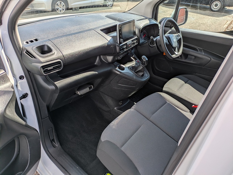 Vauxhall 1.5 Turbo D 2300 Sportive Panel Van 4dr Diesel Manual L1 H1 Euro 6 (100 ps)