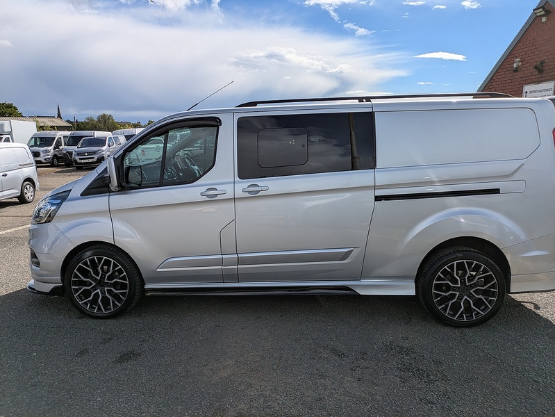 Ford 320 Limited Dciv Ecoblue Panel Van 2.0 Automatic Diesel