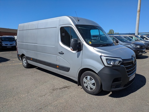 Renault 2.3 dCi 35 Business+ Panel Van 4dr Diesel Manual FWD LWB Medium Roof Euro 6 (135 ps)