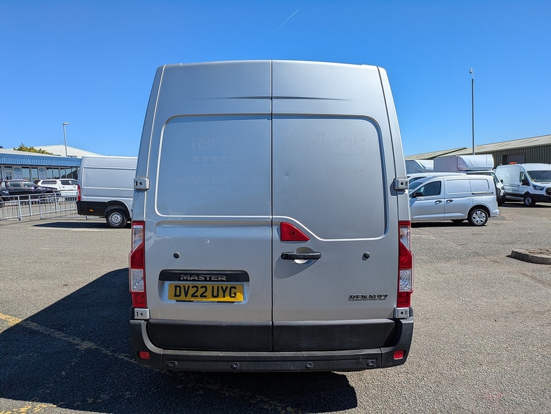 Renault 2.3 dCi 35 Business+ Panel Van 4dr Diesel Manual FWD LWB Medium Roof Euro 6 (135 ps)