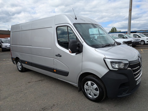 Renault 2.3 dCi 35 Business+ Panel Van 4dr Diesel Manual FWD LWB Medium Roof Euro 6 (135 ps)