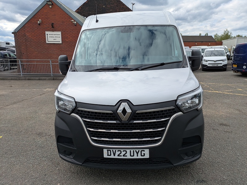 Renault 2.3 dCi 35 Business+ Panel Van 4dr Diesel Manual FWD LWB Medium Roof Euro 6 (135 ps)