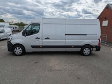 2.3 dCi 35 Business+ Panel Van 4dr Diesel Manual FWD LWB Medium Roof Euro 6 (135 ps)
