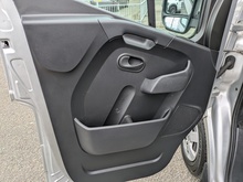 2.3 dCi 35 Business+ Panel Van 4dr Diesel Manual FWD LWB Medium Roof Euro 6 (135 ps)
