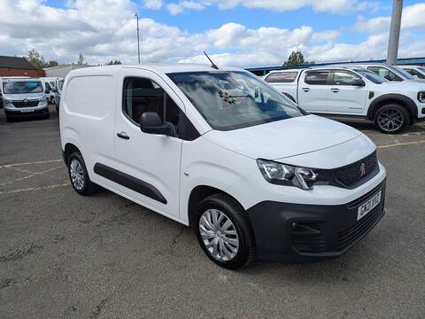 1.5 BlueHDi 1000 Professional Standard Panel Van 5dr Diesel EAT8 SWB Euro 6 (s/s) (130 bhp)