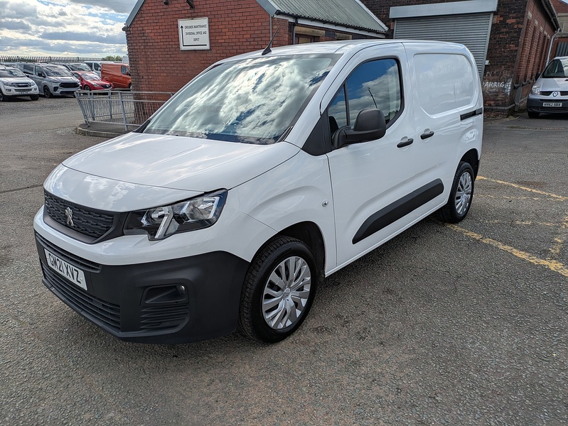 Peugeot 1.5 BlueHDi 1000 Professional Standard Panel Van 5dr Diesel EAT8 SWB Euro 6 (s/s) (130 bhp)