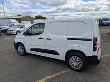 1.5 BlueHDi 1000 Professional Standard Panel Van 5dr Diesel EAT8 SWB Euro 6 (s/s) (130 bhp)