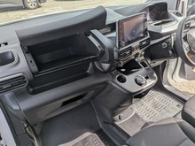 1.5 BlueHDi 1000 Professional Standard Panel Van 5dr Diesel EAT8 SWB Euro 6 (s/s) (130 bhp)