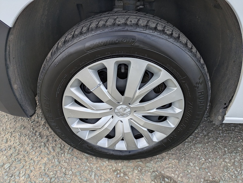 Peugeot 1.5 BlueHDi 1000 Professional Standard Panel Van 5dr Diesel EAT8 SWB Euro 6 (s/s) (130 bhp)