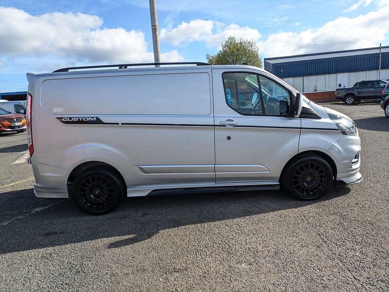 Ford 2.0 300 EcoBlue Limited Panel Van 5dr Diesel Manual L1 H1 Euro 6 (s/s) (130 ps)