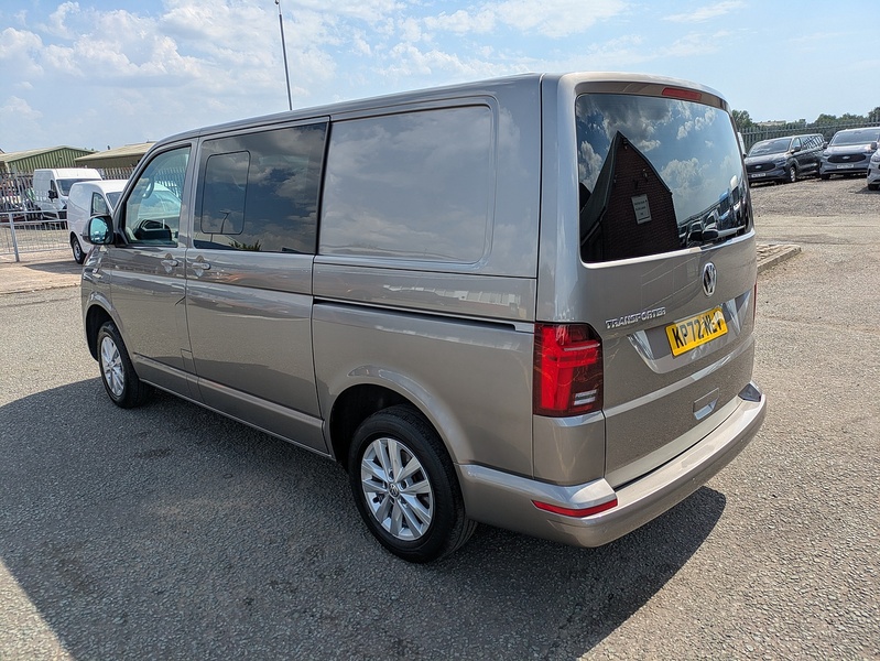 Volkswagen 2.0 TDI T30 Highline Kombi Double Cab 5dr Diesel Manual FWD SWB Euro 6 (s/s) (150 ps)