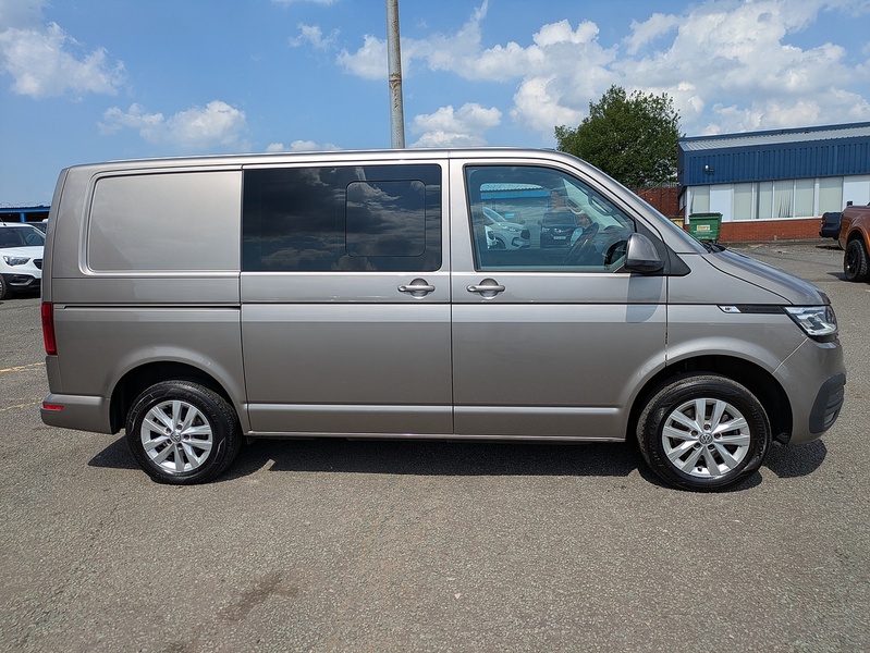 Volkswagen 2.0 TDI T30 Highline Kombi Double Cab 5dr Diesel Manual FWD SWB Euro 6 (s/s) (150 ps)