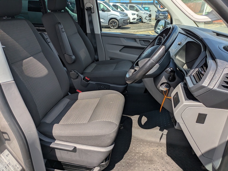 Volkswagen 2.0 TDI T30 Highline Kombi Double Cab 5dr Diesel Manual FWD SWB Euro 6 (s/s) (150 ps)