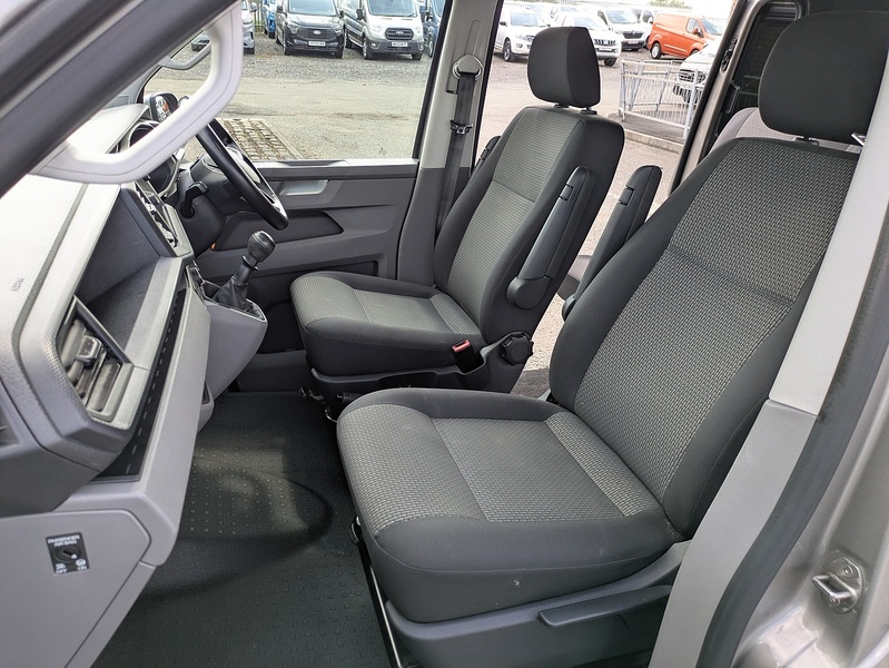 Volkswagen 2.0 TDI T30 Highline Kombi Double Cab 5dr Diesel Manual FWD SWB Euro 6 (s/s) (150 ps)