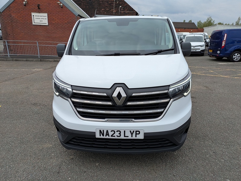 Renault 2.0 dCi Blue LL30 Business+ Crew Van Double Cab 6dr Diesel Manual L2 H1 Euro 6 (s/s) (130 ps)