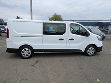 2.0 dCi Blue LL30 Business+ Crew Van Double Cab 6dr Diesel Manual L2 H1 Euro 6 (s/s) (130 ps)