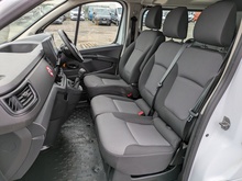 2.0 dCi Blue LL30 Business+ Crew Van Double Cab 6dr Diesel Manual L2 H1 Euro 6 (s/s) (130 ps)