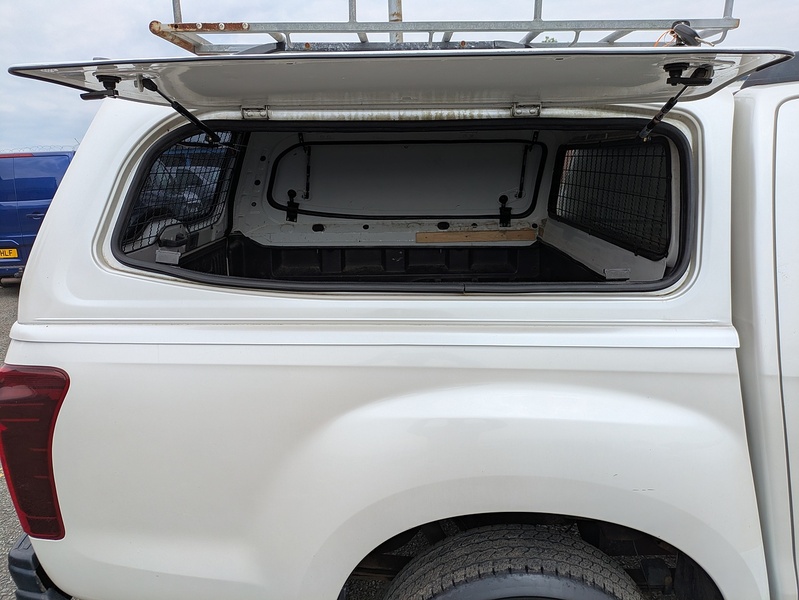 Isuzu 2.5 TD Blade Pickup 4dr Diesel Automatic 4x4 (220 g/km, 161 bhp)