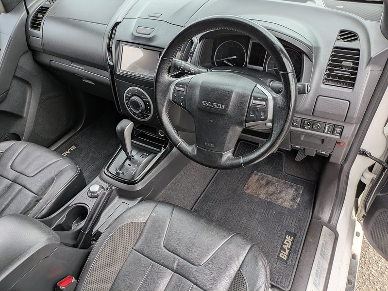 Isuzu 2.5 TD Blade Pickup 4dr Diesel Automatic 4x4 (220 g/km, 161 bhp)