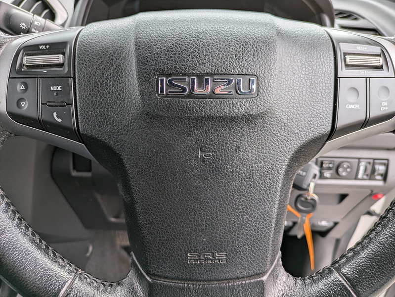 Isuzu 2.5 TD Blade Pickup 4dr Diesel Automatic 4x4 (220 g/km, 161 bhp)