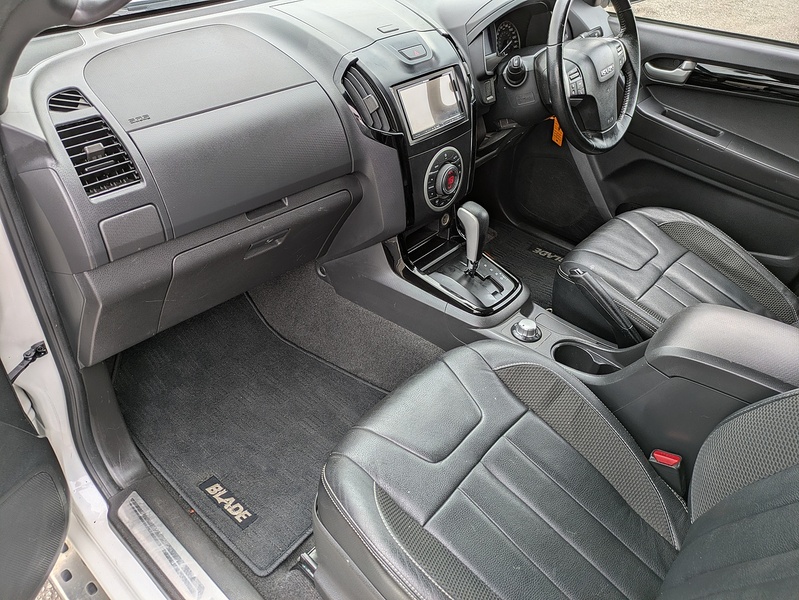 Isuzu 2.5 TD Blade Pickup 4dr Diesel Automatic 4x4 (220 g/km, 161 bhp)