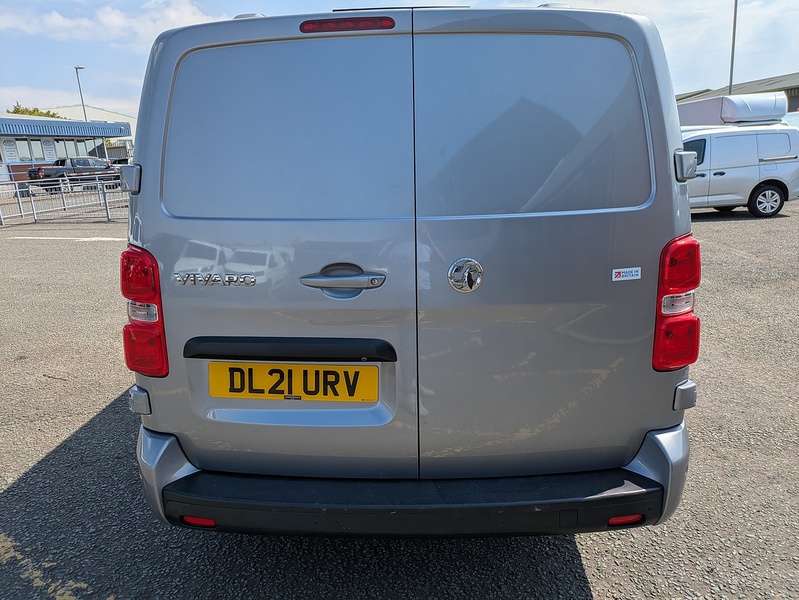 Vauxhall 2.0 Turbo D 3100 Elite Crew Van Double Cab 5dr Diesel Manual L2 H1 Euro 6 (s/s) (120 ps)