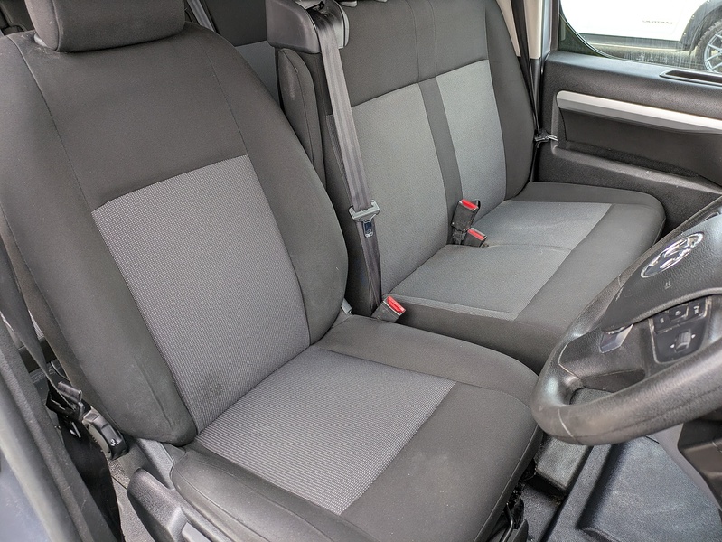 Vauxhall 2.0 Turbo D 3100 Elite Crew Van Double Cab 5dr Diesel Manual L2 H1 Euro 6 (s/s) (120 ps)