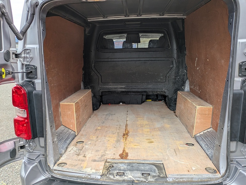 Vauxhall 2.0 Turbo D 3100 Elite Crew Van Double Cab 5dr Diesel Manual L2 H1 Euro 6 (s/s) (120 ps)