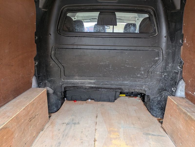 Vauxhall 2.0 Turbo D 3100 Elite Crew Van Double Cab 5dr Diesel Manual L2 H1 Euro 6 (s/s) (120 ps)