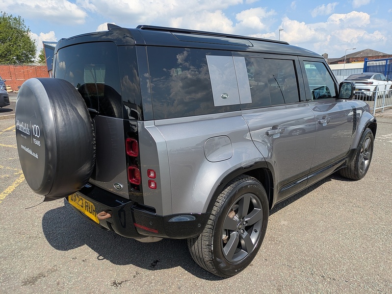 Land Rover 3.0 D250 MHEV X-Dynamic SE SUV 5dr Diesel Auto 4WD Euro 6 (s/s) (250 ps)