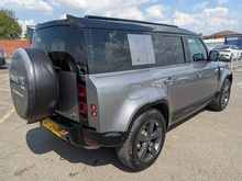 3.0 D250 MHEV X-Dynamic SE SUV 5dr Diesel Auto 4WD Euro 6 (s/s) (250 ps)