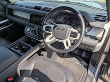 3.0 D250 MHEV X-Dynamic SE SUV 5dr Diesel Auto 4WD Euro 6 (s/s) (250 ps)