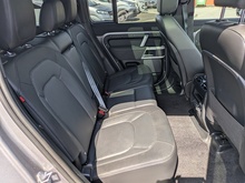 3.0 D250 MHEV X-Dynamic SE SUV 5dr Diesel Auto 4WD Euro 6 (s/s) (250 ps)