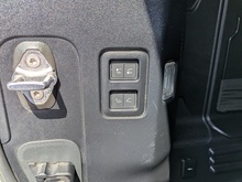 3.0 D250 MHEV X-Dynamic SE SUV 5dr Diesel Auto 4WD Euro 6 (s/s) (250 ps)